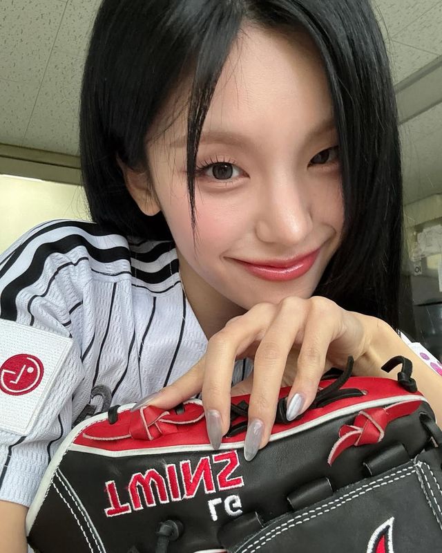 승리를 부르는 예지의 미소 @yezyizhere 