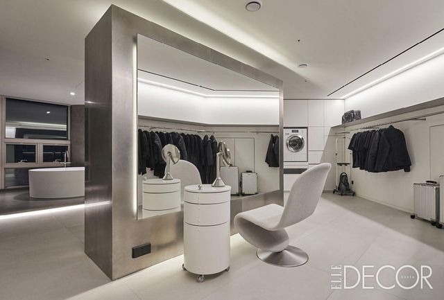 ‘극도의 미니멀리즘’을 컨셉트로 완성한 목동 현대하이페리온 드레스 룸.