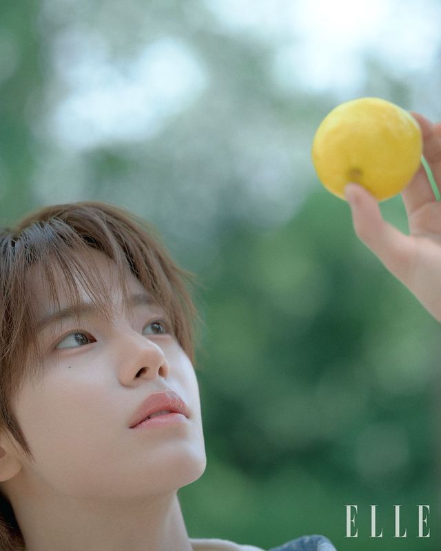 티셔츠, 후디는 모두 Polo Ralph Lauren, 팬츠는 Levi’s.