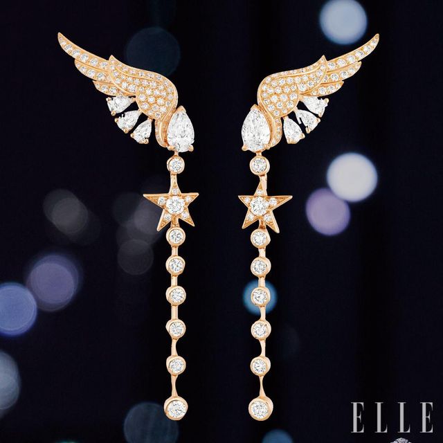 핑크골드에 다이아몬드를 세팅한 프리티 윙즈 핑크골드 이어링. 