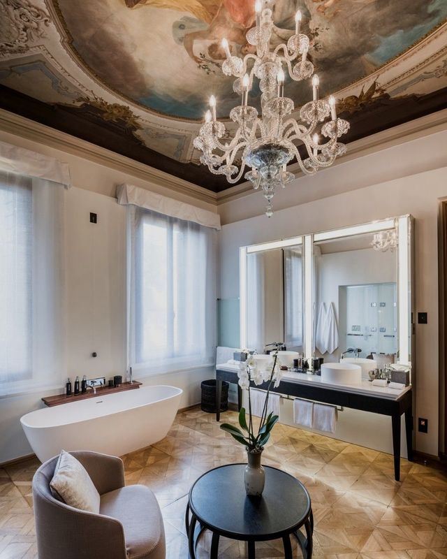 아만 베니스 호텔의 객실. @aman_venice