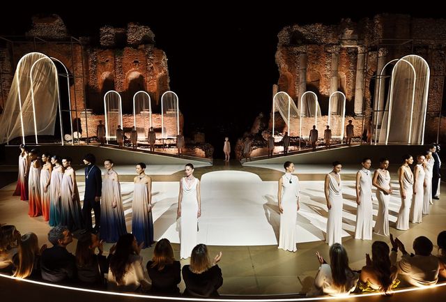 타오르미나의 고대 그리스 원형극장에서 펼쳐진 폴리크로마 이벤트. 