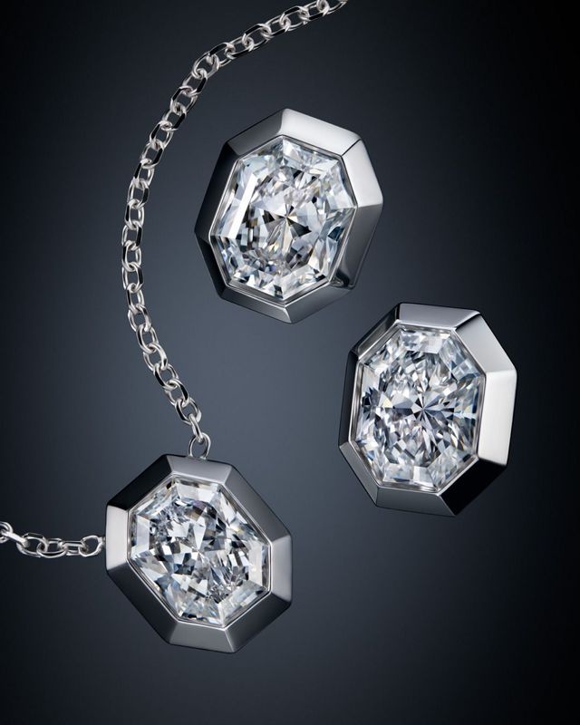 스와로브스키 크리에이티드 다이아몬드(SCD) ‘옥타곤’ 컬렉션 네크리스.