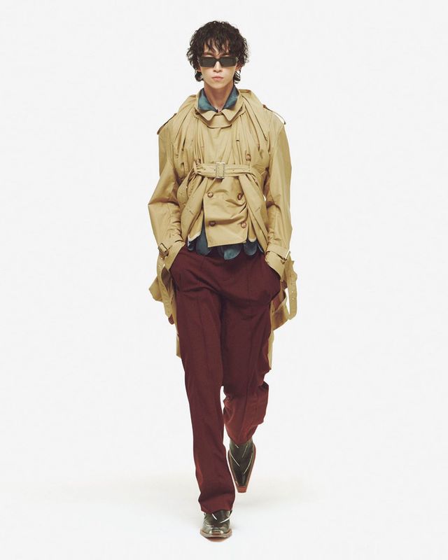  준태 킴의 2025 S/S 컬렉션. 