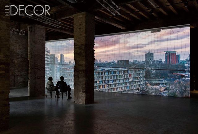 ‘Robin Hood Gardens: A Ruin in Reverse, Venice, Italy, May 26~November 25’(2018).