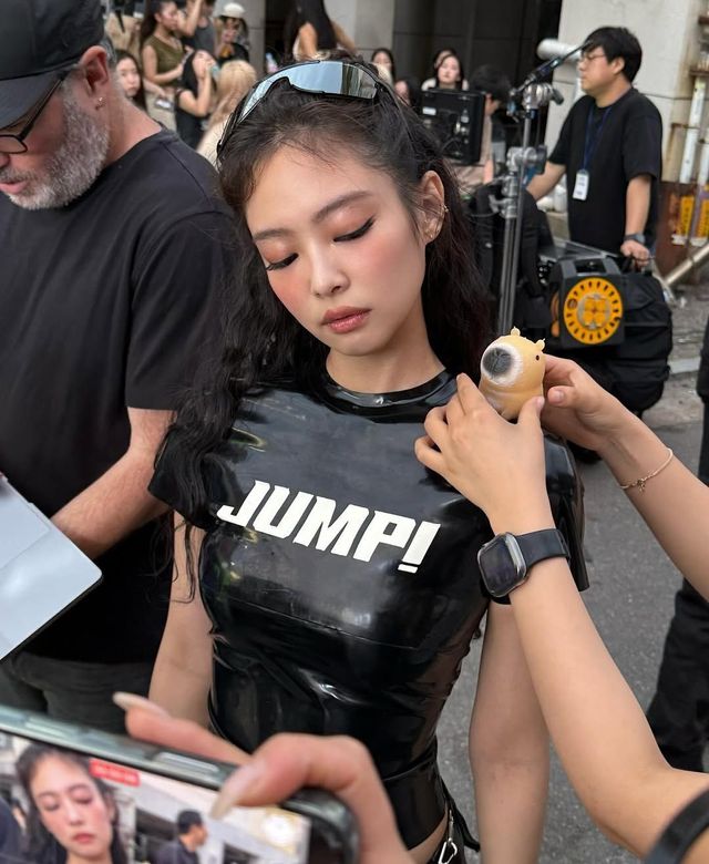 @jennierubyjane