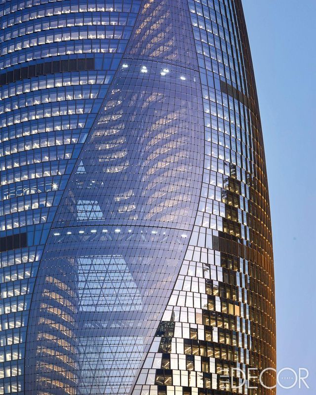 194.15m로 세계에서 가장 높은 아트리움을 조성한, 중국 베이징의 ‘리자 소호(Leeza Soho)’.