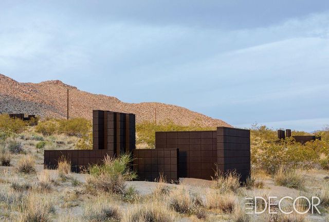  ‘Planar Pavilions at A-Z West’(2017).