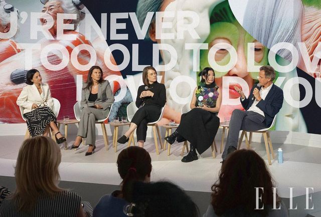 롱제비티 패널 토크 장면. 