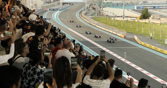 영화 〈F1 더 무비〉 스틸컷