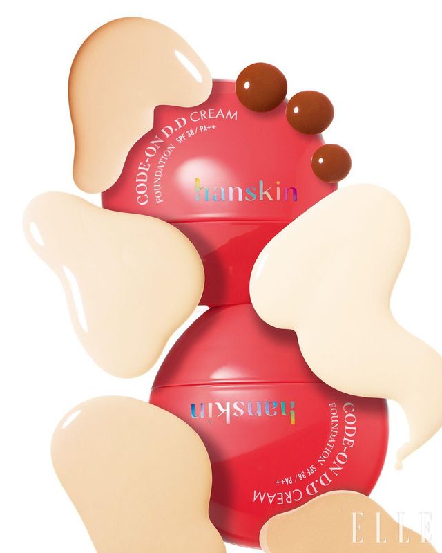 코드온 디디 크림 파운데이션 SPF 38/PA⁺⁺, (왼쪽 위부터 시계 방향으로) 23N 내추럴 베이지, 52NC 딥 코코아(글로벌 전용), 12C 페어, 32NW 딥베이지, 21N 라이트 베이지, 19NC 포슬린, 각 3만원, hanskin.