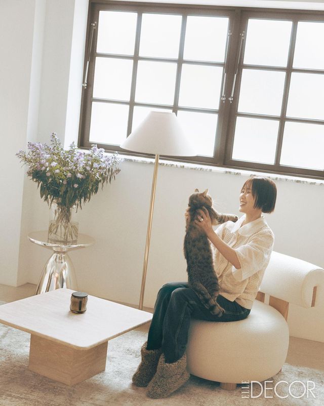 박은우 대표와 반려묘 누밤이.