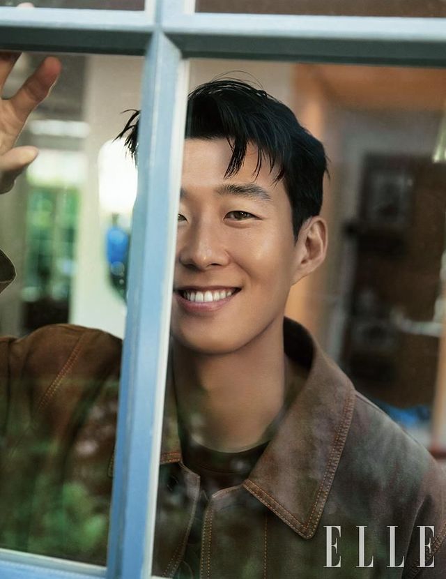 엘르 2022년 12월호 화보