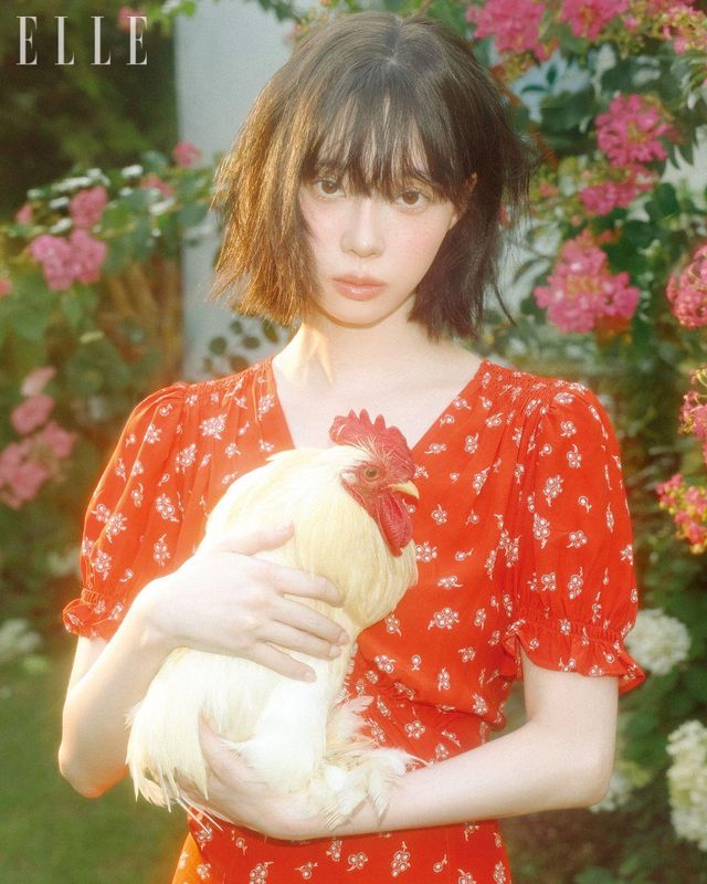 플로럴 패턴의 크레이프 롬퍼스는 Polo Ralph Lauren.