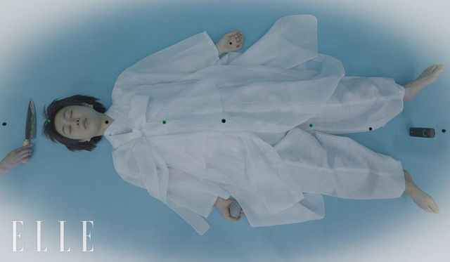  국립현대미술관 ‘올해의 작가상 2025’ 전시 〈고 故 The Late〉(2023~ 2025)는 영상과 소리, 물체, 퍼포먼스, 홈페이지, 책으로 구성돼 있다.