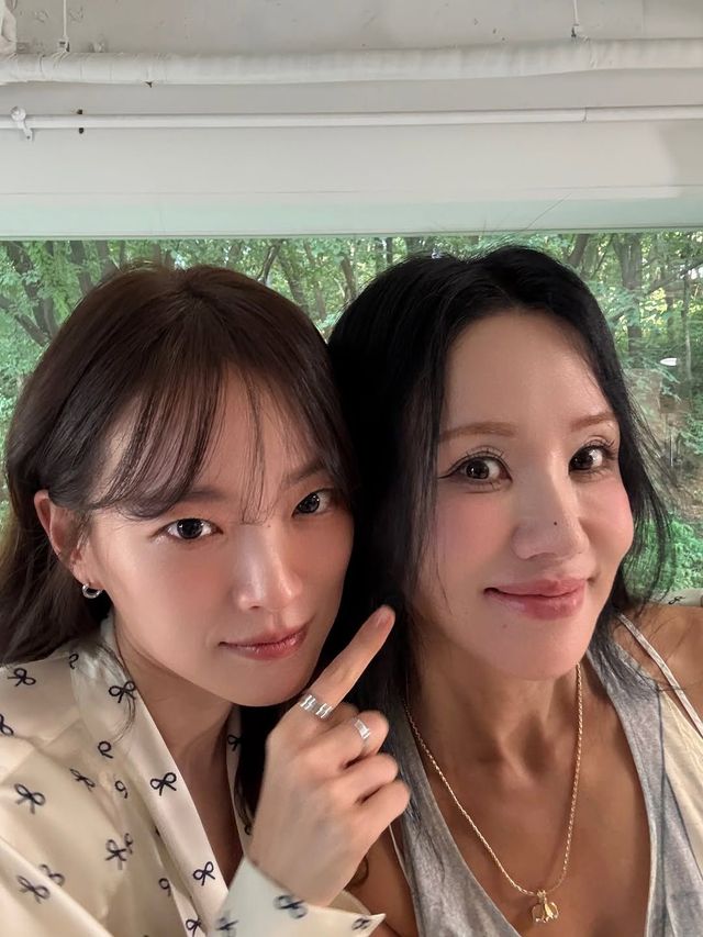 천우희와 엄정화 