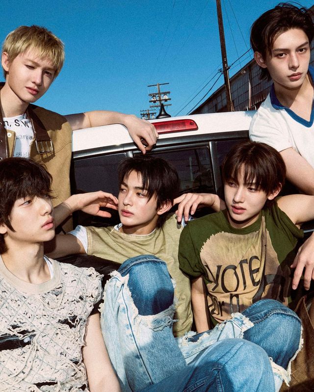 코르티스 위버스