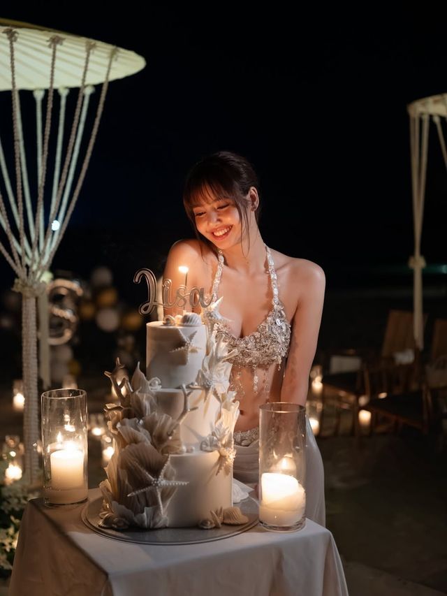 리사 생일파티 현장 