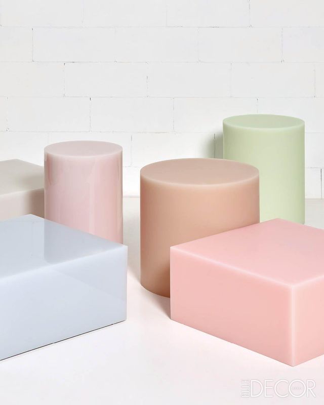 높낮이가 다른 여러 형태의 ‘Candy Cube’가 공간에 리듬을 만든다.