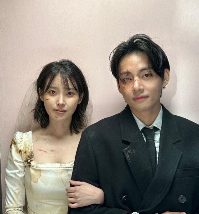 뷔가 공개한 뮤직비디오 촬영 비하인드 사진