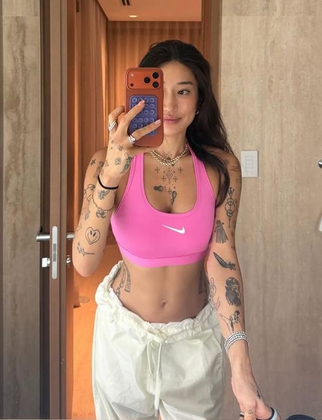 @peggygou_