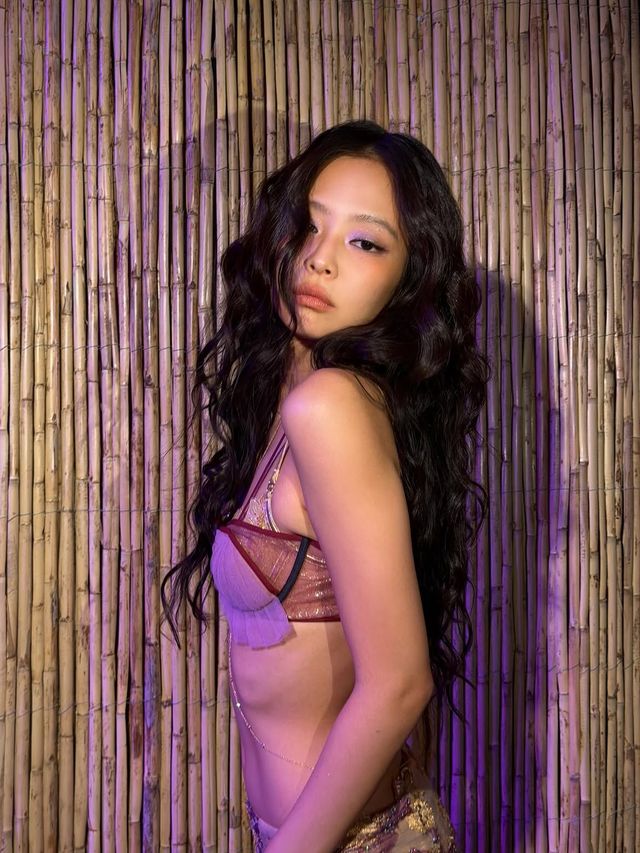 @jennierubyjane