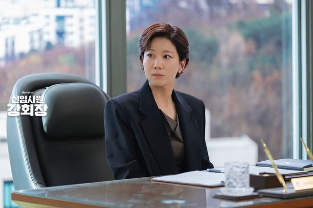 〈신입사원 강회장〉 스틸컷 
