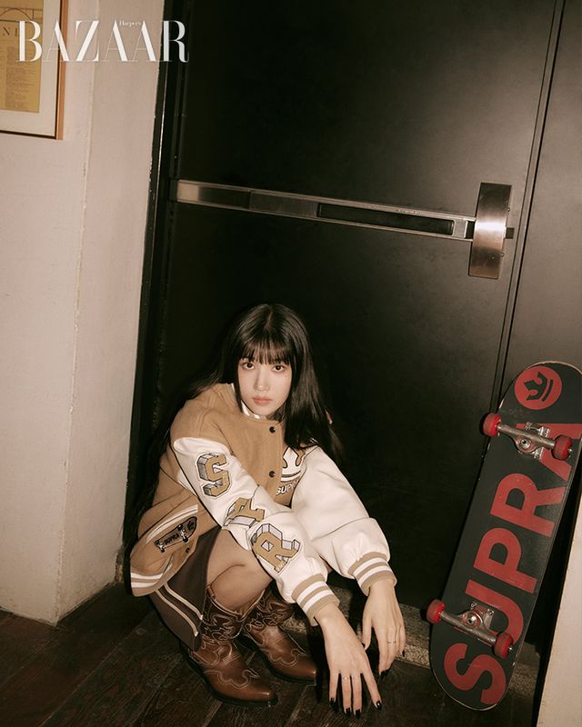 울 와펜 소매 포인트 바시티 재킷은 35만9천원 Supra.