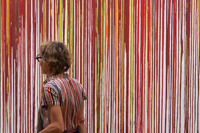 Stefan Draschan, from 〈People Matching Artworks〉, at Gesamtkunstwerk, Vienna. 