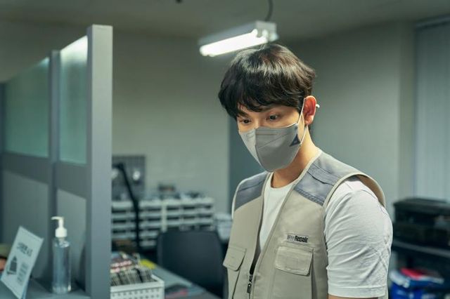 영화 〈스마트폰을 떨어뜨렸을 뿐인데〉 스틸