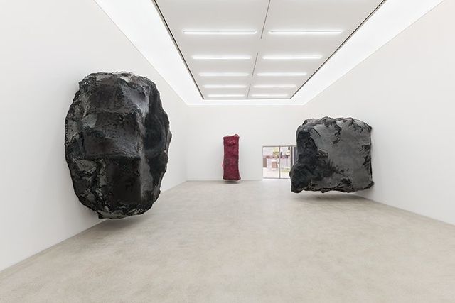 국제갤러리 3관(K3) 아니쉬 카푸어 개인전 laquo;Anish Kapoorraquo; 설치 전경. ⓒ 국제갤러리