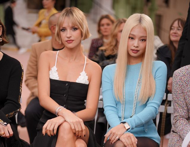  사진/게티이미지. 벨기에 싱어송 라이터, 앙젤과 제니