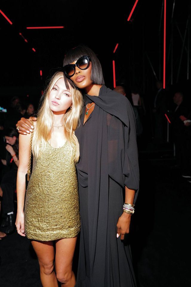 케이트 모스의 딸 릴라 모스와 나오미 캠벨. 