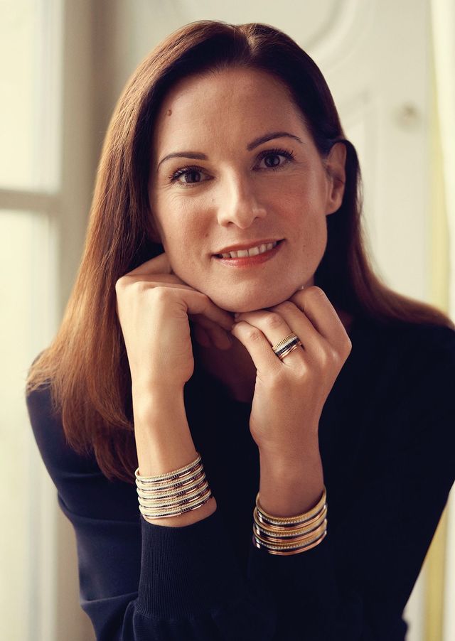 크리에이티브 디렉터 클레어 슈완