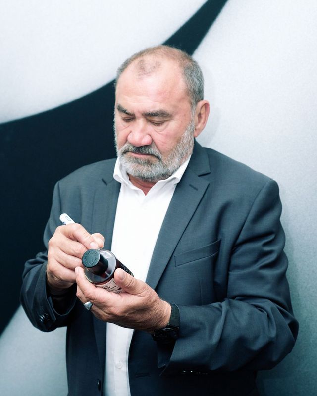 150여개의 향수를 탄생시킨, 머스크 마법사 모리스 루셀