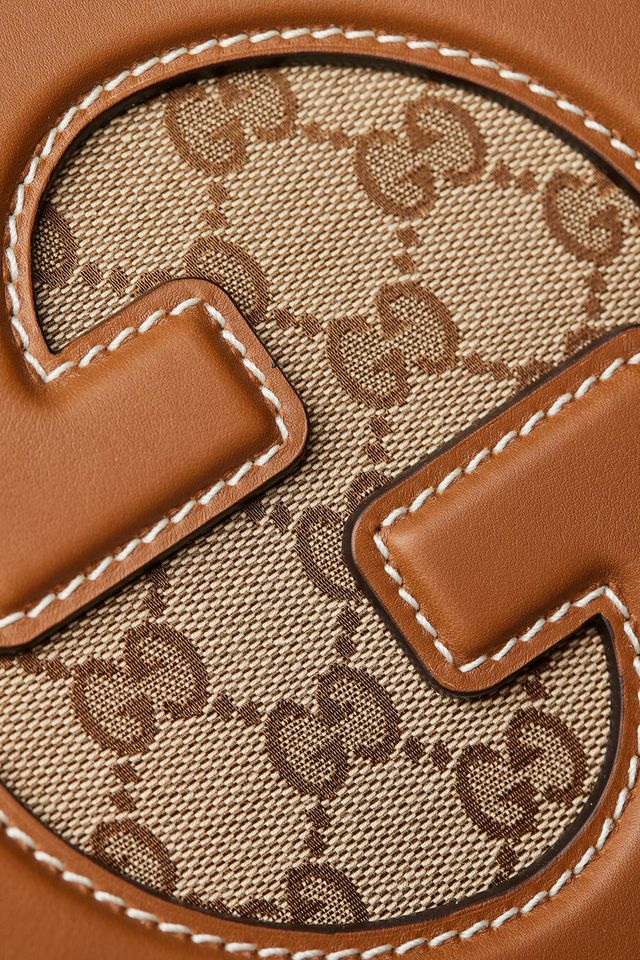 정교하고 섬세한 장인 정신이 오롯이 담긴 구찌 블론디