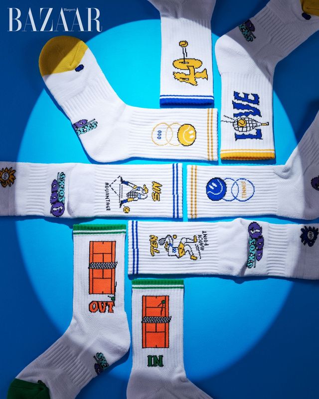 힙한 일러스트가 포인트를 더하는 양말 4종으로 이루어진 테니스 세트 5만4천원 ODD SOCKS