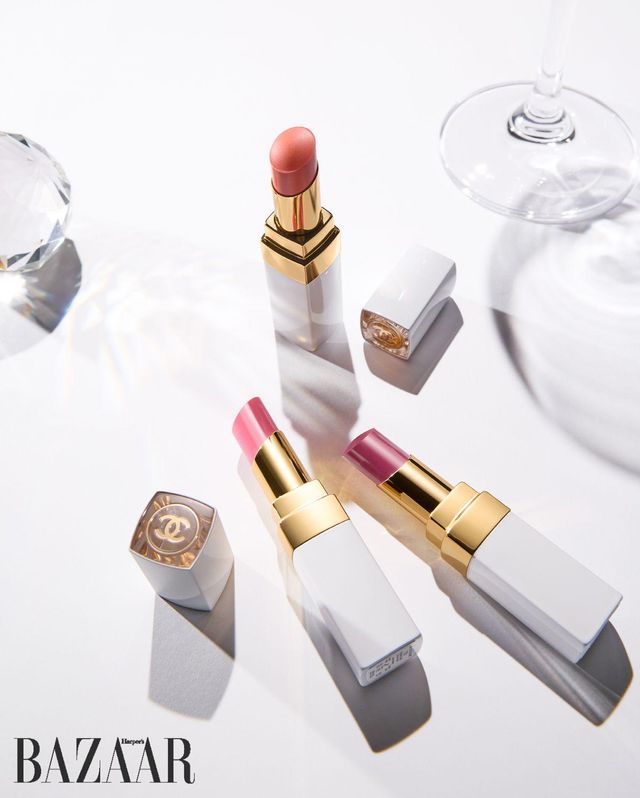 (위부터) CHANEL 루쥬 코코 밤 샤인 754 텐더 피치, 758 블러싱 핑크, 762 라즈베리 키스 각 3g, 5만1천원.