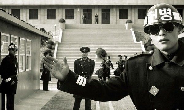 영화 〈공동경비구역 JSA〉 스틸