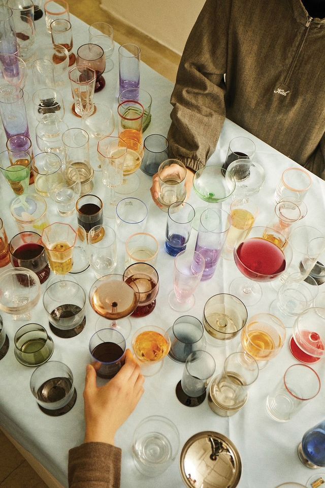 포토그래퍼 신선혜가 촬영한 엔사 팝업 포스터.