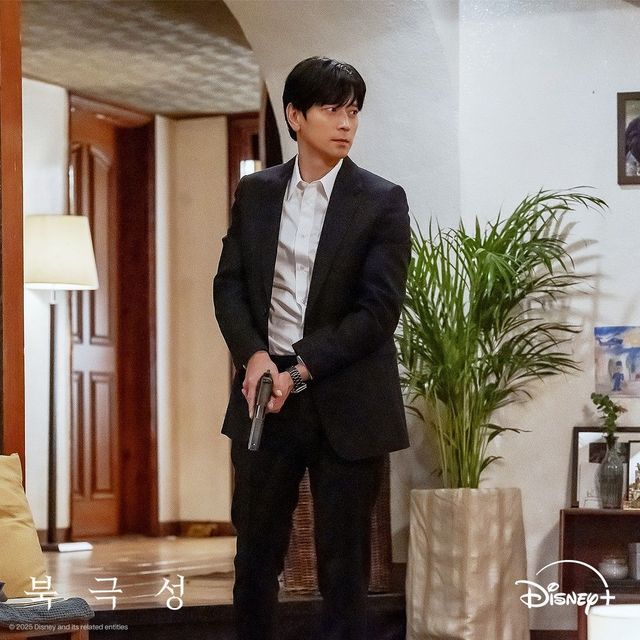 디즈니+ 시리즈 〈북극성〉 스틸