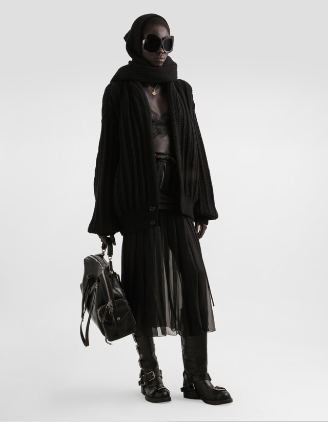 버진 울 카디건 450만원