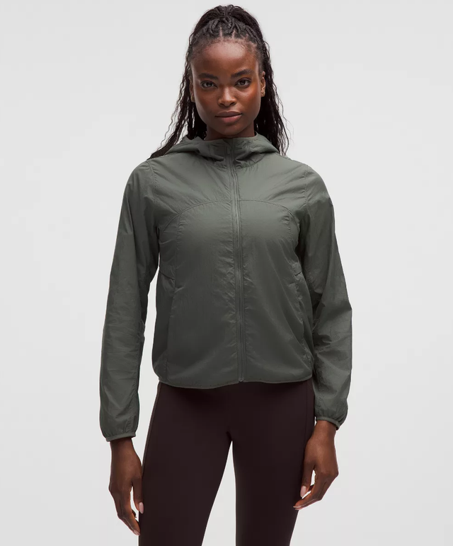 룰루레몬 우먼스 InsulEight 콜드웨더 런 쉘, 23만원 