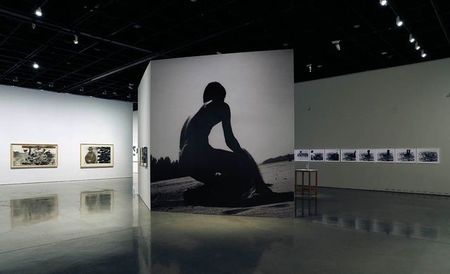 이강소의 1970년대 작품을 아카이브한 대구미술관 전시장 전경.