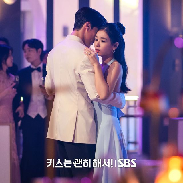 SBS 수목드라마 〈키스는 괜히 해서〉 스틸