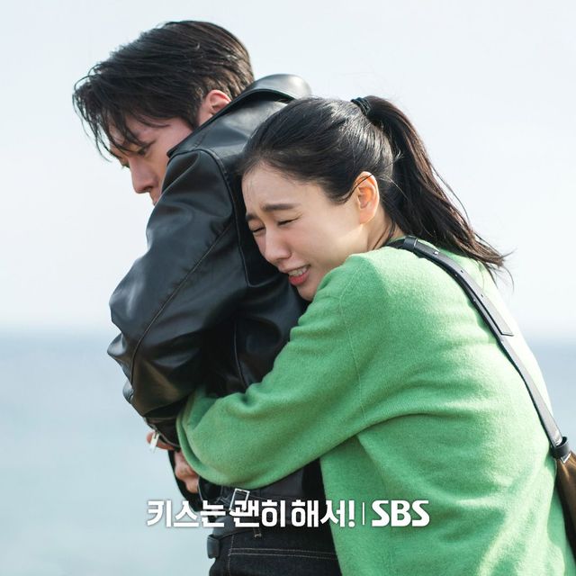 SBS 수목드라마 〈키스는 괜히 해서〉 스틸