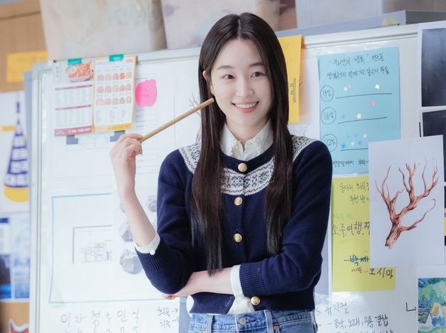 서지우 역 원지안 / JTBC 토일드라마 〈경도를 기다리며〉 스틸