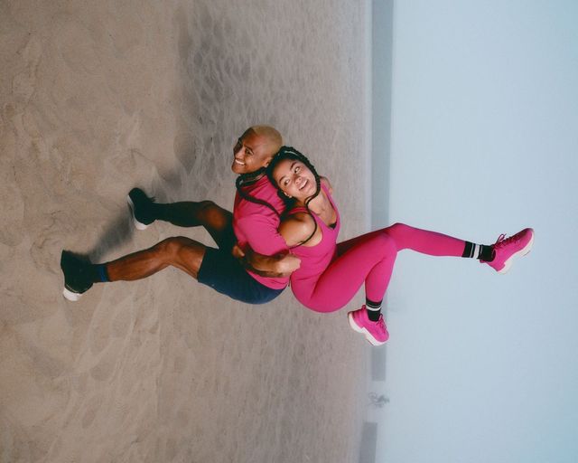 luluemon Glow Up ™ 하이라이츠 타이즈 16만9천원 , 탱크탑 미디엄 서포트 10만9천원. 