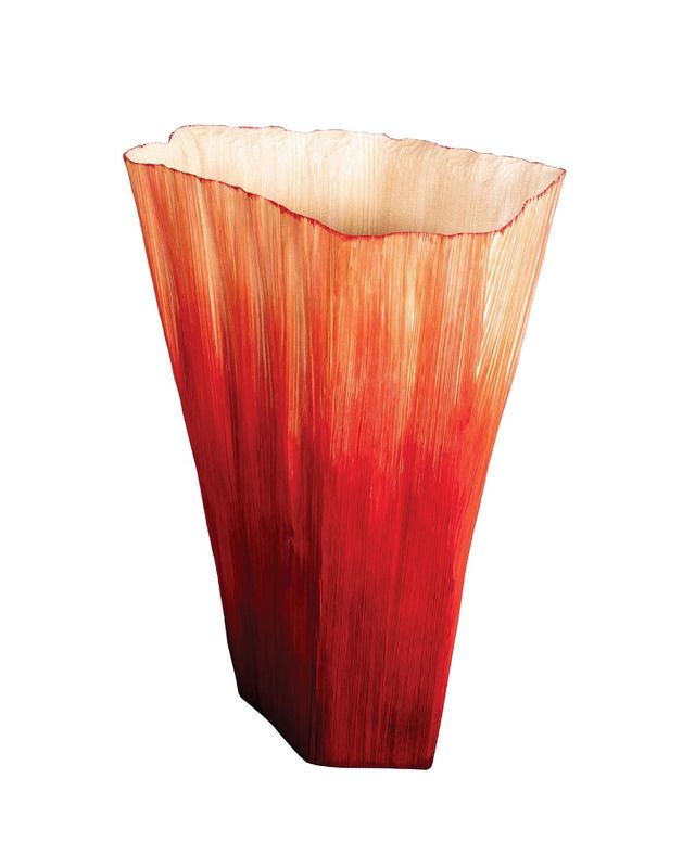 홍콩 아티스트 디디 NG 윙인의 작품 〈플리츠 베이스(Pleats Vase) No.7〉.