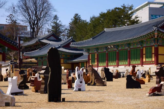 제3회 강릉국제아트페스티벌 강릉대도호부 관아 윤석남 전시 전경. 